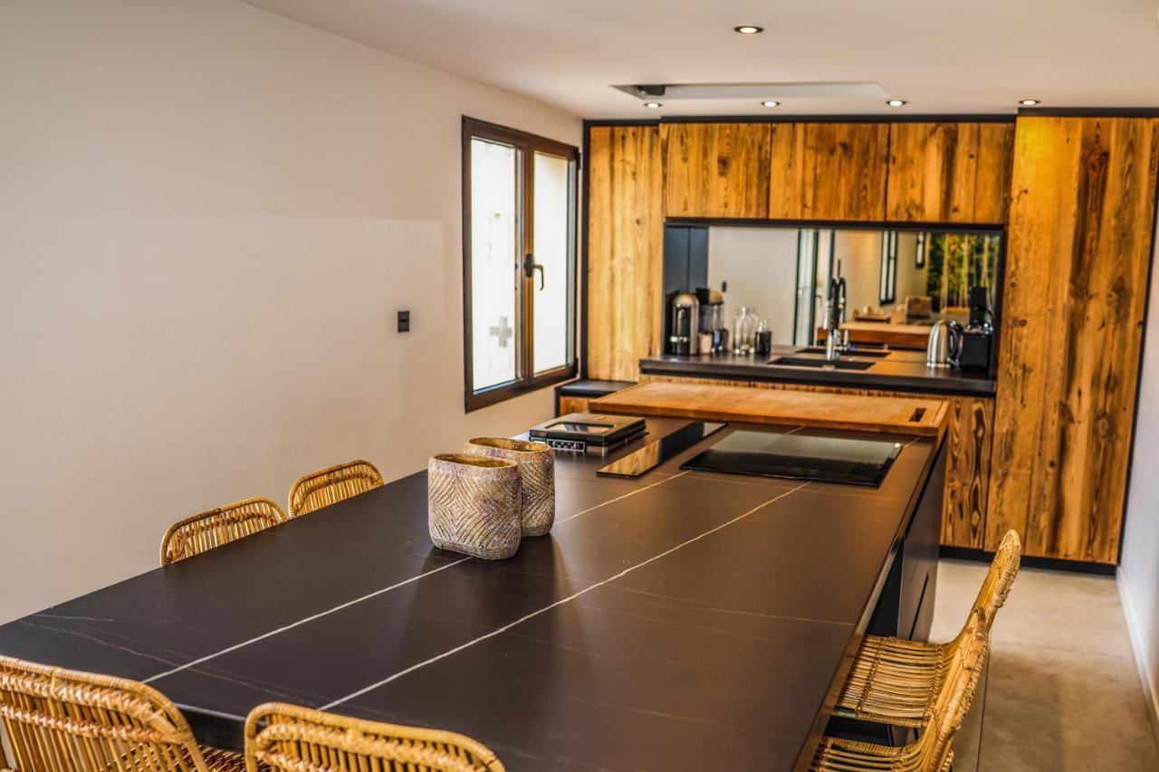 Casa Jungle ! Superb Duplex Apartment, Place Des Lices ! แซ็ง-ทรอเป ภายนอก รูปภาพ
