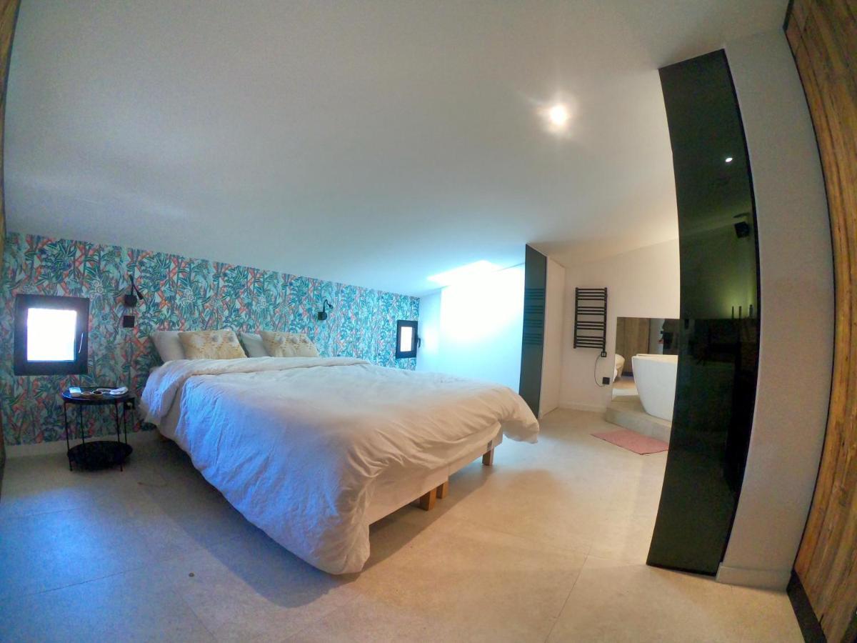 Casa Jungle ! Superb Duplex Apartment, Place Des Lices ! แซ็ง-ทรอเป ภายนอก รูปภาพ
