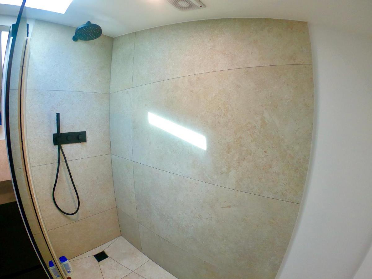 Casa Jungle ! Superb Duplex Apartment, Place Des Lices ! แซ็ง-ทรอเป ภายนอก รูปภาพ